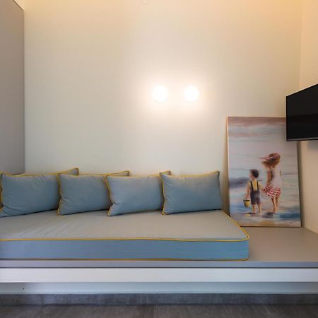 Fani Luxury Boutique Apartment สตาวรอส ภายนอก รูปภาพ