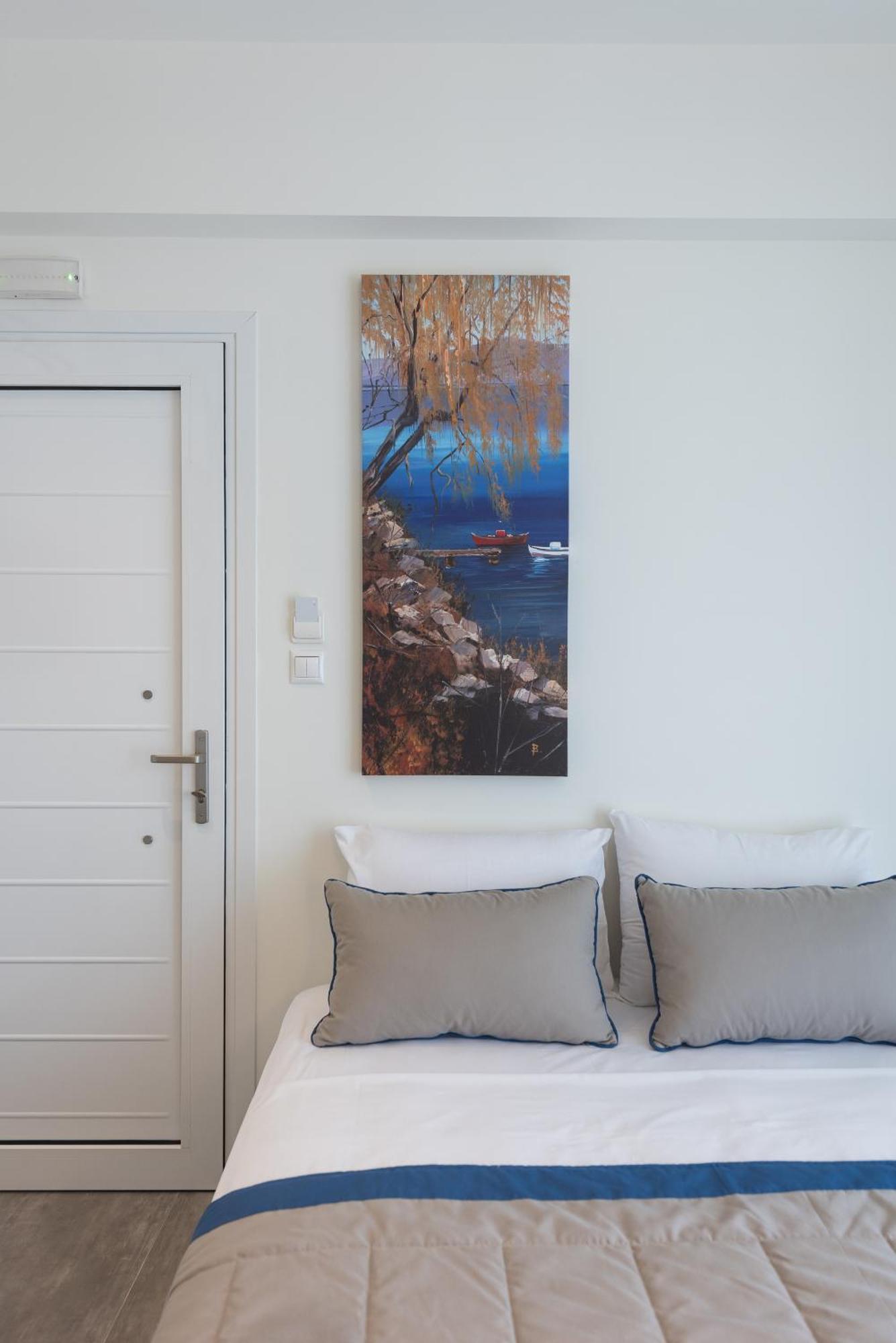 Fani Luxury Boutique Apartment สตาวรอส ภายนอก รูปภาพ